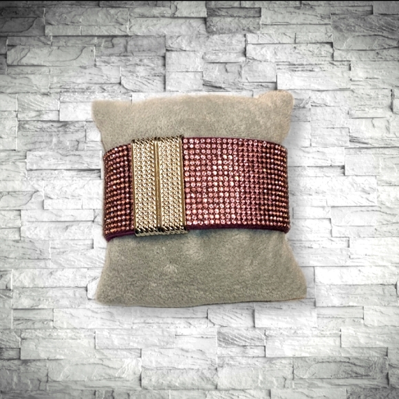 A70 Purple Rhinestone Crystal Bracelet with Magnetic Clasp Soft Flexible - Picture 4 of 11